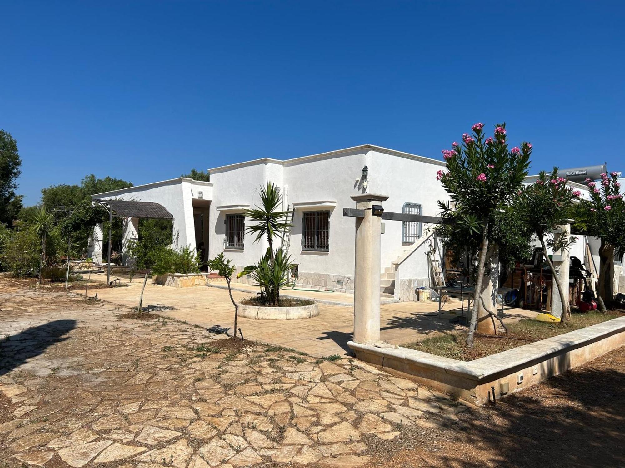 Villa Sol Invictus Est à Serranova Extérieur photo